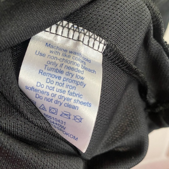 Devon & Jones Womens Wrigley Field 1/4 Zip Top - Picture 8 of 12